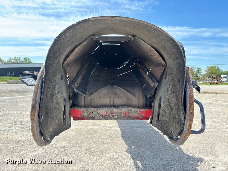 image for item FC5592 2016 Wirtgen W120CFi milling machine