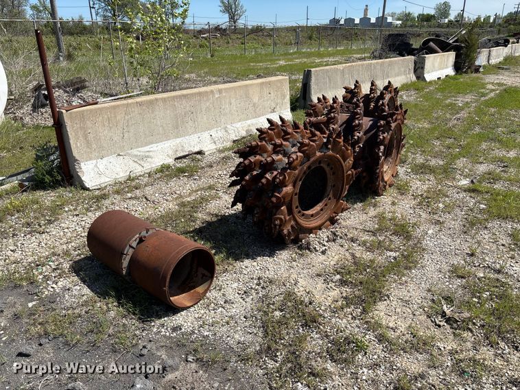 image for item FC5592 2016 Wirtgen W120CFi milling machine