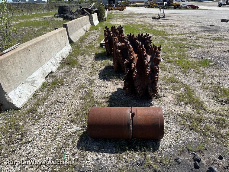 image for item FC5592 2016 Wirtgen W120CFi milling machine