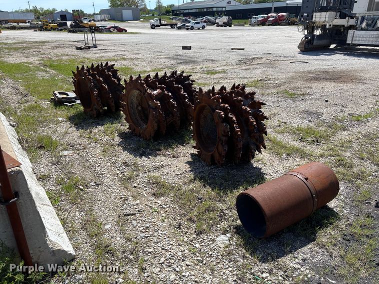 image for item FC5592 2016 Wirtgen W120CFi milling machine