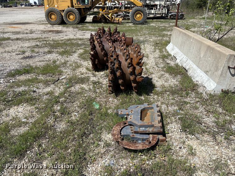 image for item FC5592 2016 Wirtgen W120CFi milling machine