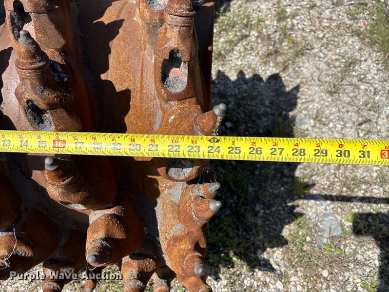 image for item FC5592 2016 Wirtgen W120CFi milling machine