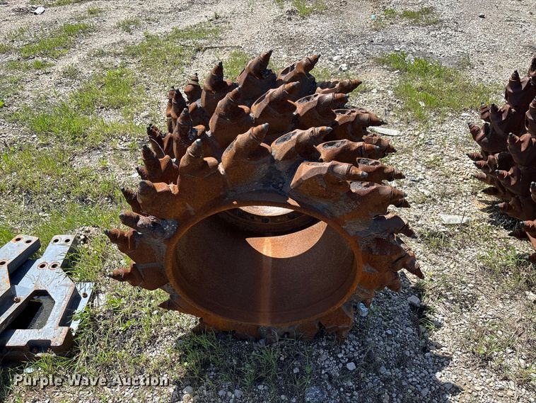 image for item FC5592 2016 Wirtgen W120CFi milling machine