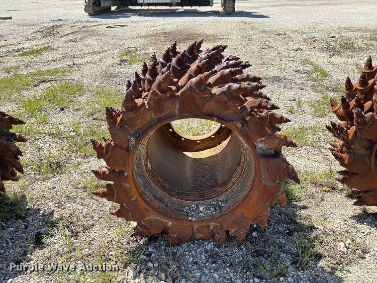 image for item FC5592 2016 Wirtgen W120CFi milling machine