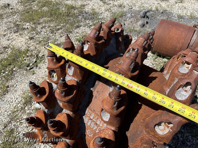 image for item FC5592 2016 Wirtgen W120CFi milling machine