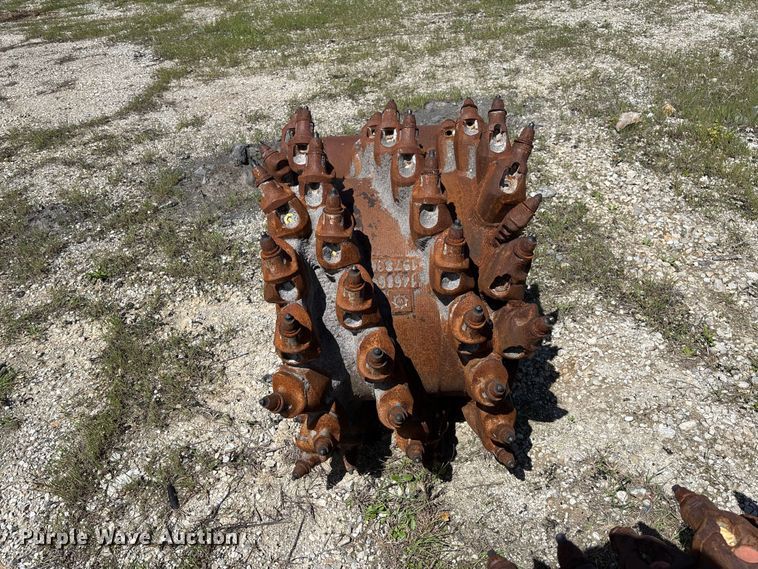 image for item FC5592 2016 Wirtgen W120CFi milling machine