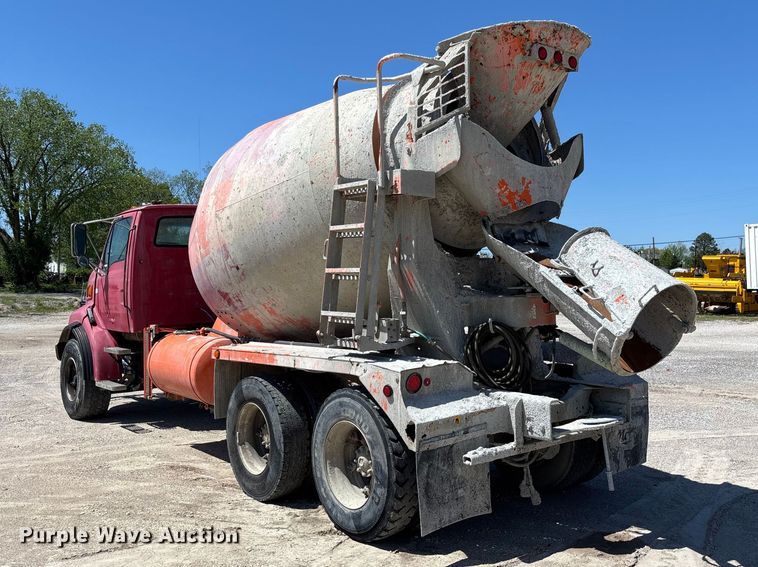 image for item FC5594 1998 Ford LT8513 ready mix truck