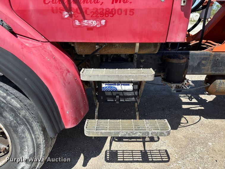 image for item FC5594 1998 Ford LT8513 ready mix truck