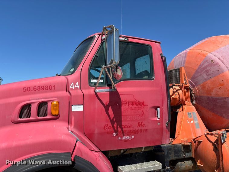 image for item FC5594 1998 Ford LT8513 ready mix truck
