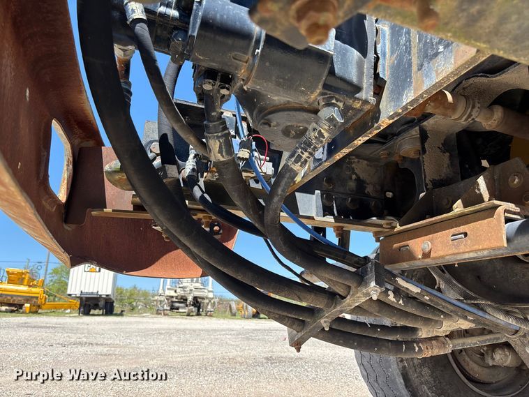 image for item FC5594 1998 Ford LT8513 ready mix truck