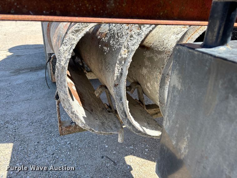 image for item FC5594 1998 Ford LT8513 ready mix truck