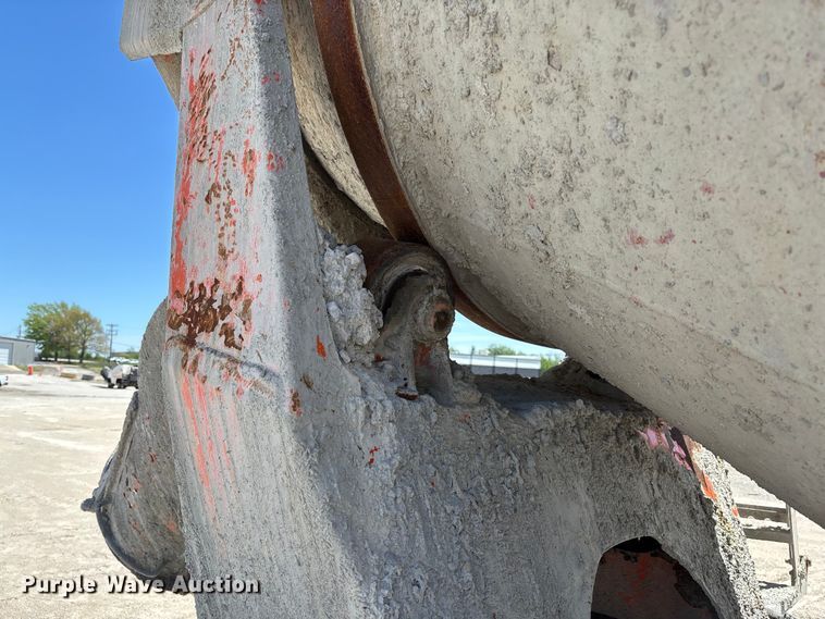 image for item FC5594 1998 Ford LT8513 ready mix truck