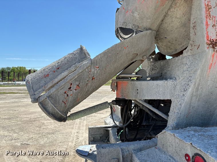 image for item FC5594 1998 Ford LT8513 ready mix truck