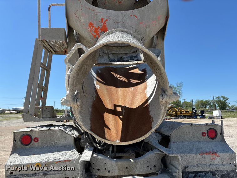 image for item FC5594 1998 Ford LT8513 ready mix truck