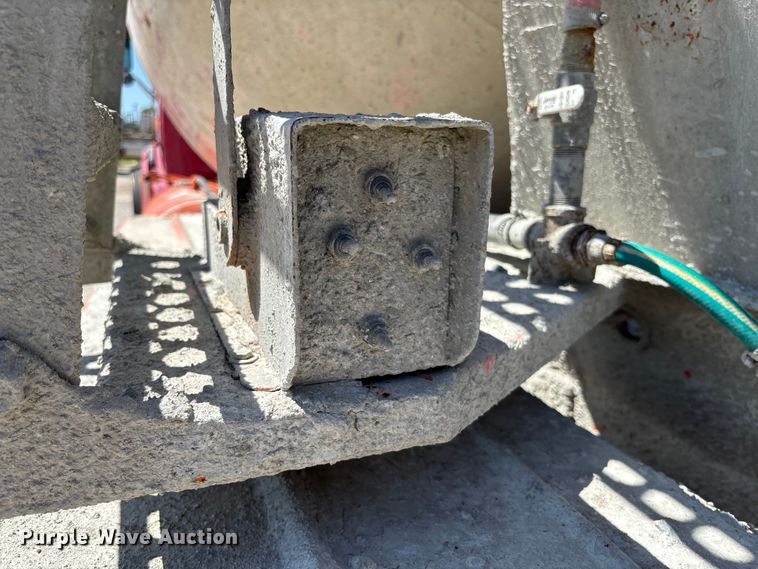 image for item FC5594 1998 Ford LT8513 ready mix truck