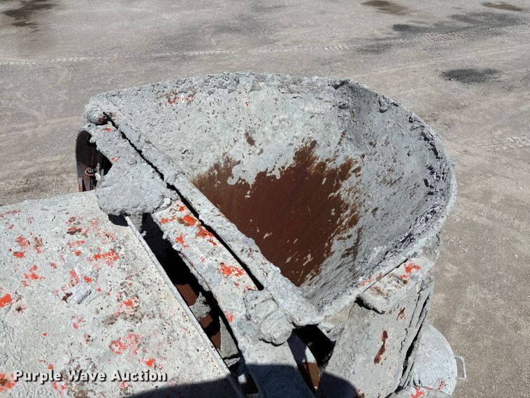 image for item FC5594 1998 Ford LT8513 ready mix truck