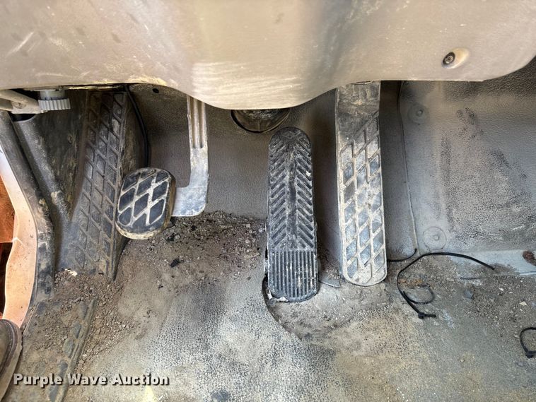 image for item FC5594 1998 Ford LT8513 ready mix truck