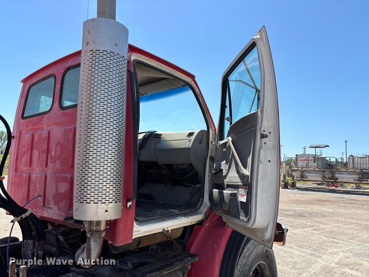 image for item FC5594 1998 Ford LT8513 ready mix truck