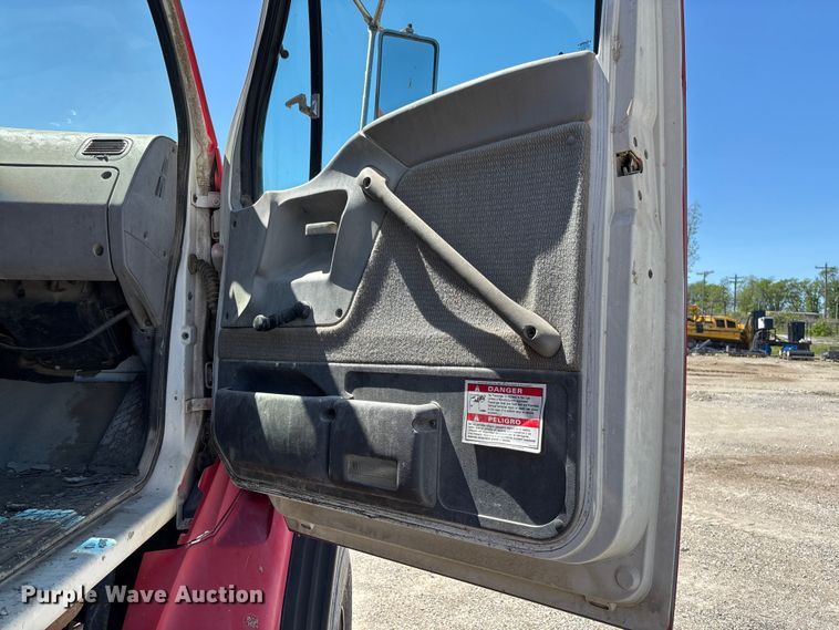 image for item FC5594 1998 Ford LT8513 ready mix truck
