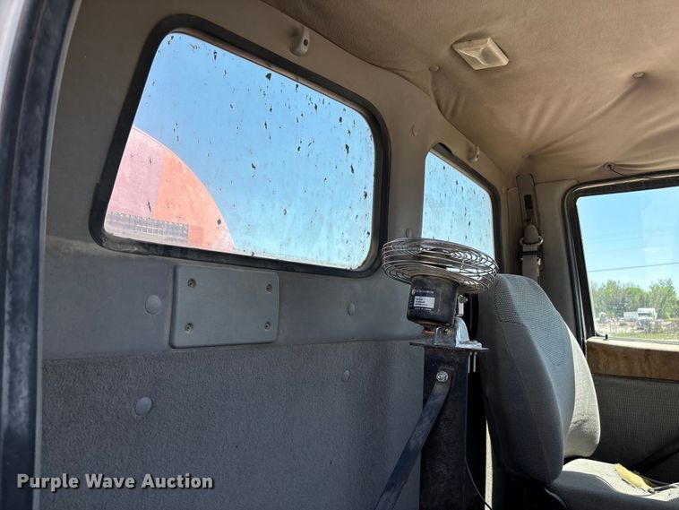 image for item FC5594 1998 Ford LT8513 ready mix truck