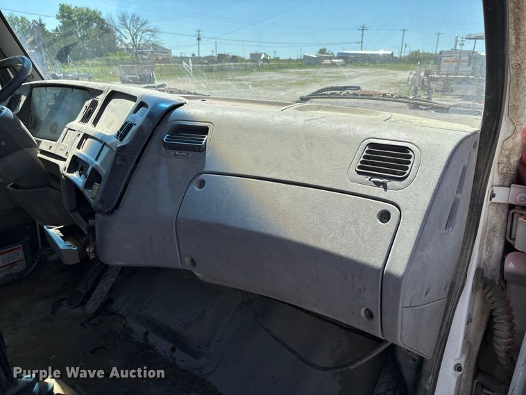 image for item FC5594 1998 Ford LT8513 ready mix truck