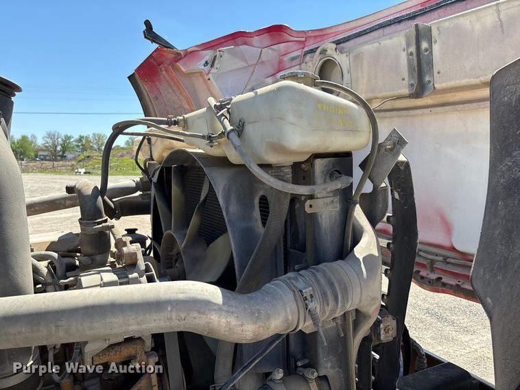 image for item FC5594 1998 Ford LT8513 ready mix truck