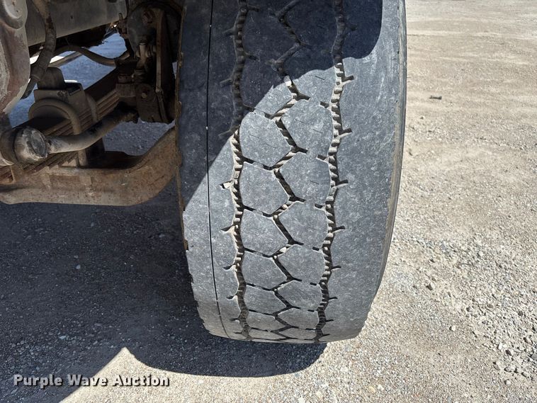 image for item FC5594 1998 Ford LT8513 ready mix truck