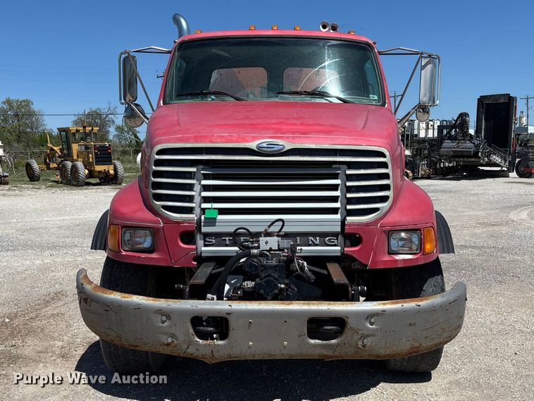 image for item FC5595 2001 Sterling L8500 ready mix truck