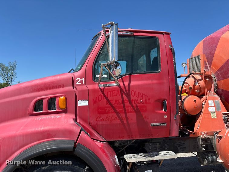 image for item FC5595 2001 Sterling L8500 ready mix truck