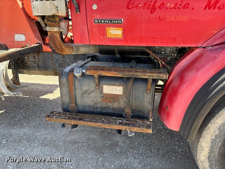 image for item FC5595 2001 Sterling L8500 ready mix truck