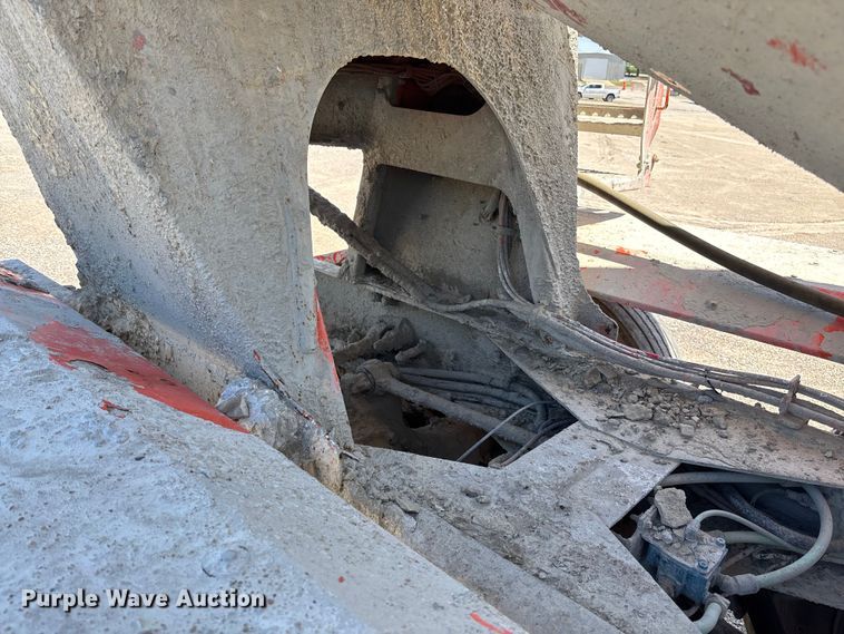 image for item FC5595 2001 Sterling L8500 ready mix truck