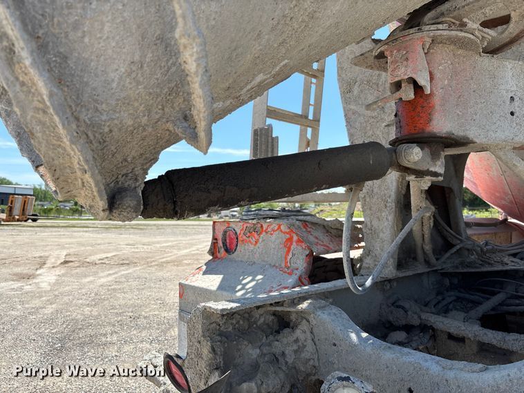 image for item FC5595 2001 Sterling L8500 ready mix truck