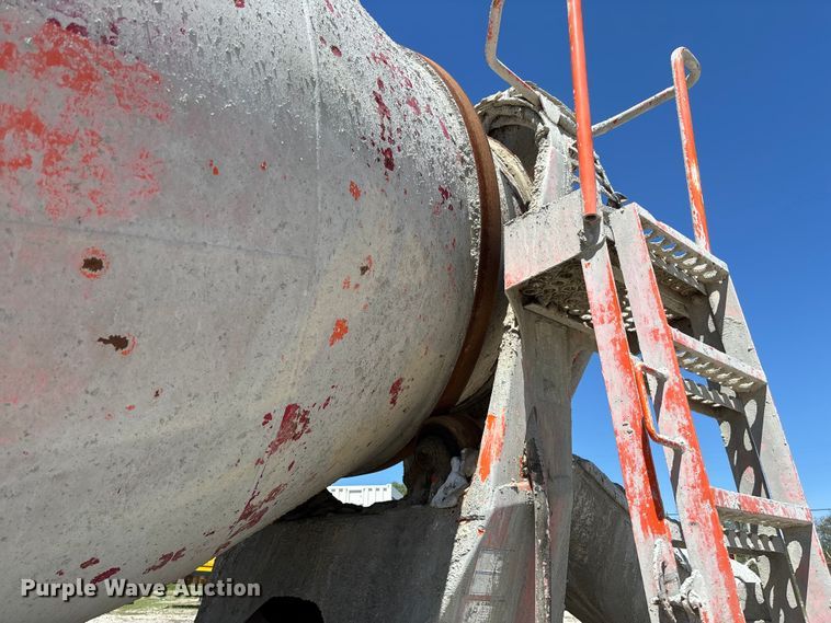 image for item FC5595 2001 Sterling L8500 ready mix truck