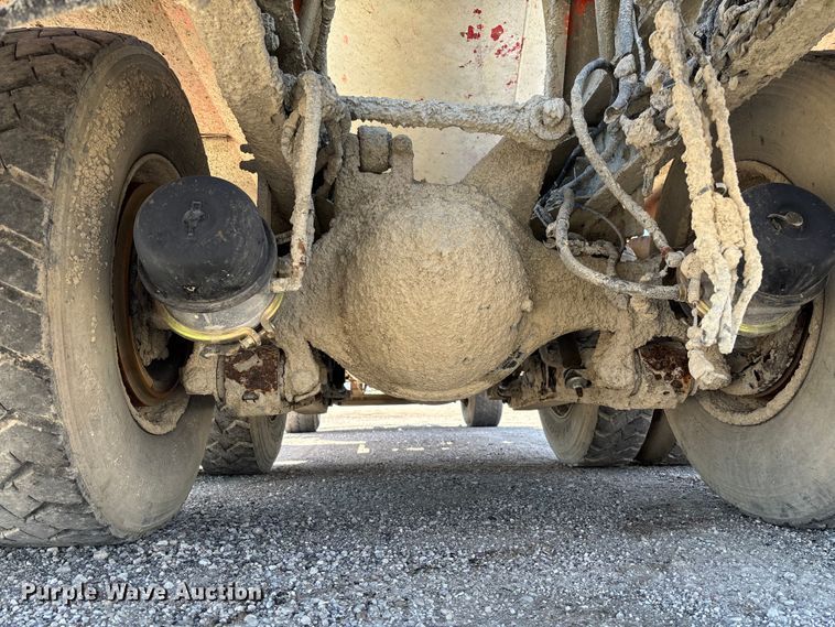 image for item FC5595 2001 Sterling L8500 ready mix truck