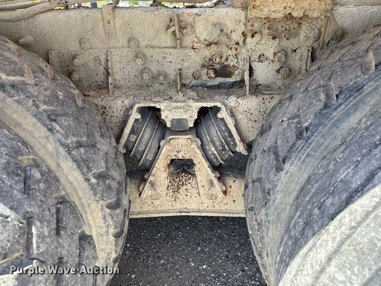 image for item FC5595 2001 Sterling L8500 ready mix truck