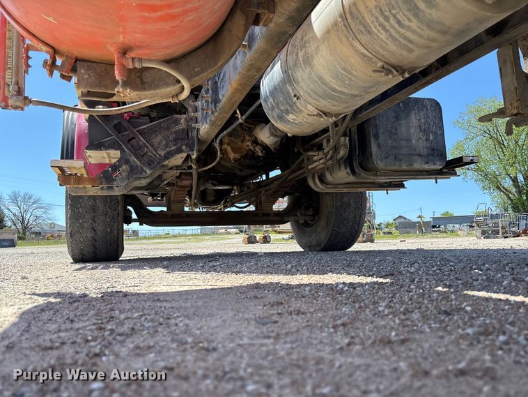 image for item FC5595 2001 Sterling L8500 ready mix truck