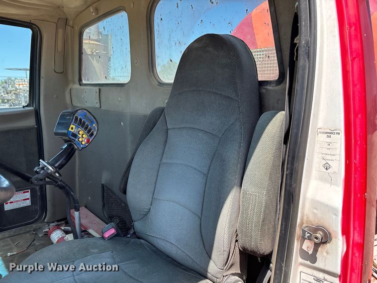 image for item FC5595 2001 Sterling L8500 ready mix truck
