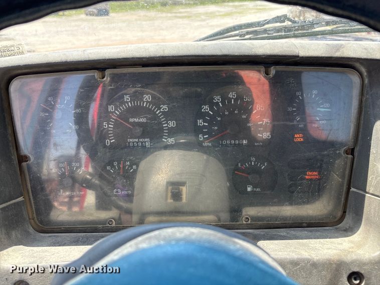 image for item FC5595 2001 Sterling L8500 ready mix truck