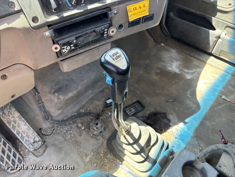 image for item FC5595 2001 Sterling L8500 ready mix truck