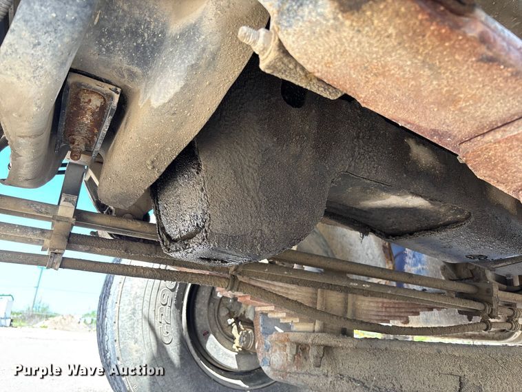 image for item FC5595 2001 Sterling L8500 ready mix truck