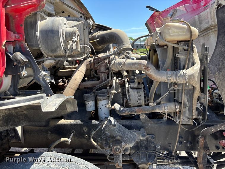 image for item FC5595 2001 Sterling L8500 ready mix truck