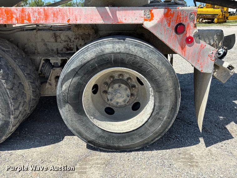 image for item FC5595 2001 Sterling L8500 ready mix truck