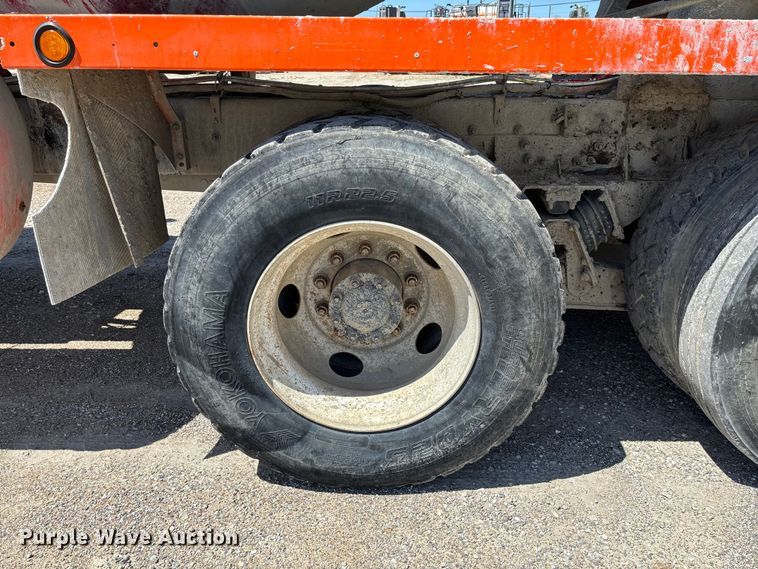 image for item FC5595 2001 Sterling L8500 ready mix truck