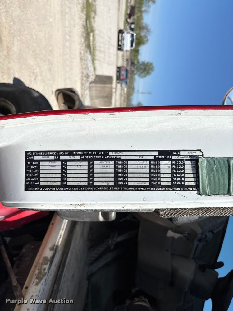 image for item FC5595 2001 Sterling L8500 ready mix truck