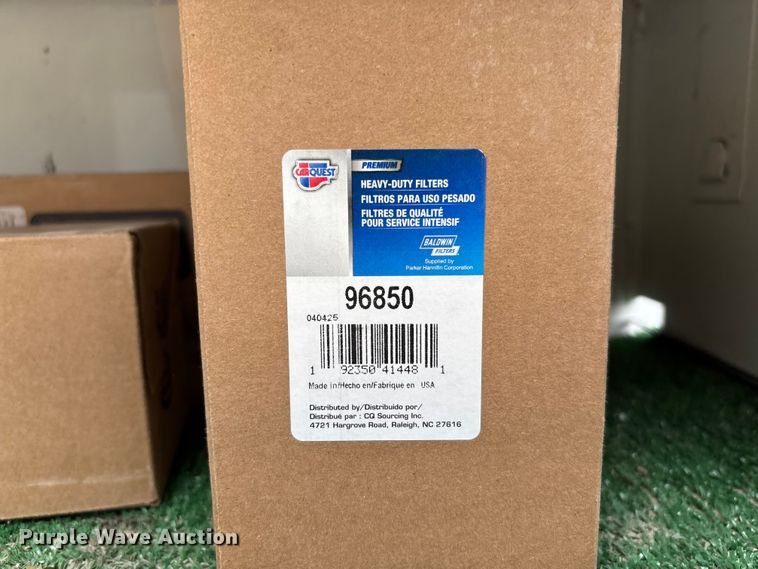 image for item FC5600 2014 Kenworth T400 bucket truck