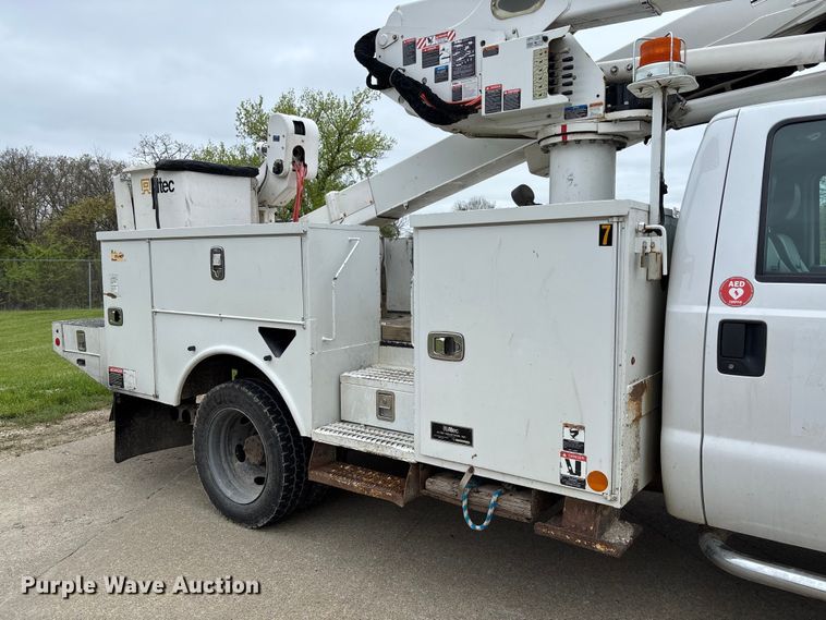 image for item FC5601 2016 Ford F550 Super Duty XL bucket truck