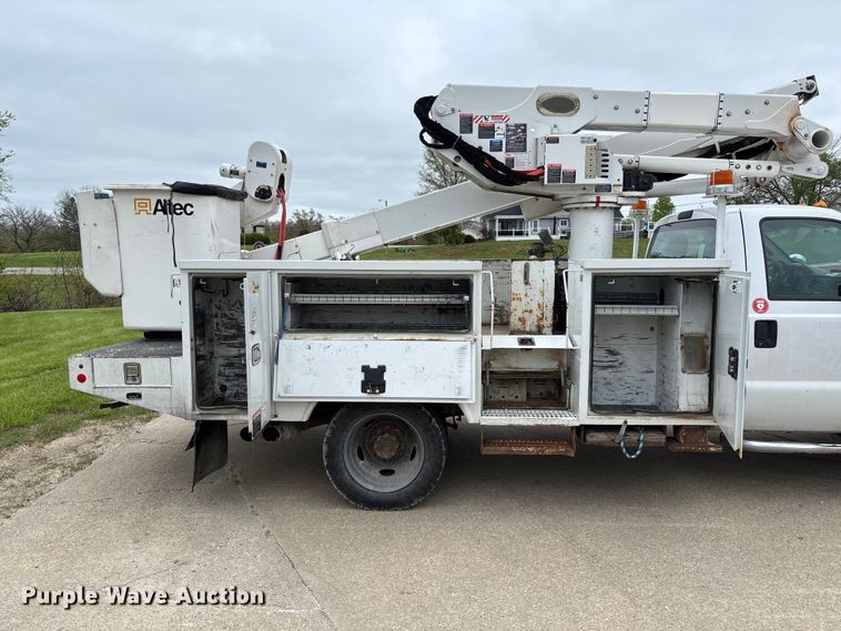 image for item FC5601 2016 Ford F550 Super Duty XL bucket truck