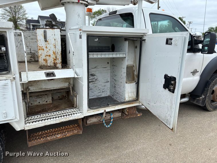 image for item FC5601 2016 Ford F550 Super Duty XL bucket truck