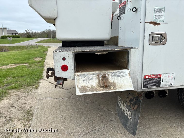 image for item FC5601 2016 Ford F550 Super Duty XL bucket truck
