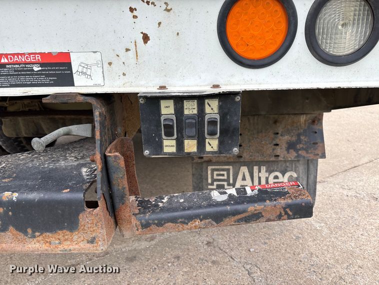 image for item FC5601 2016 Ford F550 Super Duty XL bucket truck